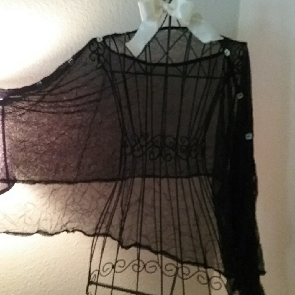 Sheer shawl